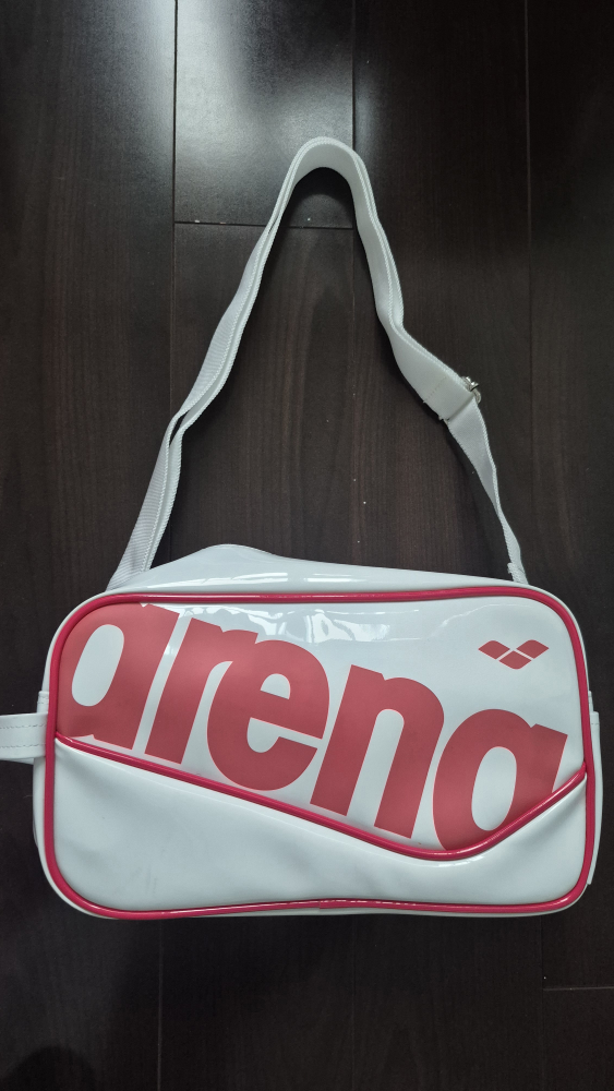 Arena White & Red Vinyl Shoulder Bag - photo 2