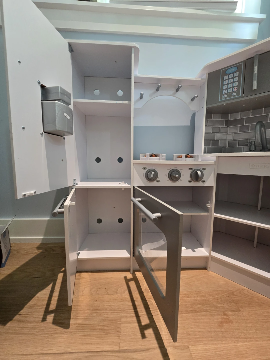 KidKraft White Wooden Play Kitchen with Appliances - photo 2
