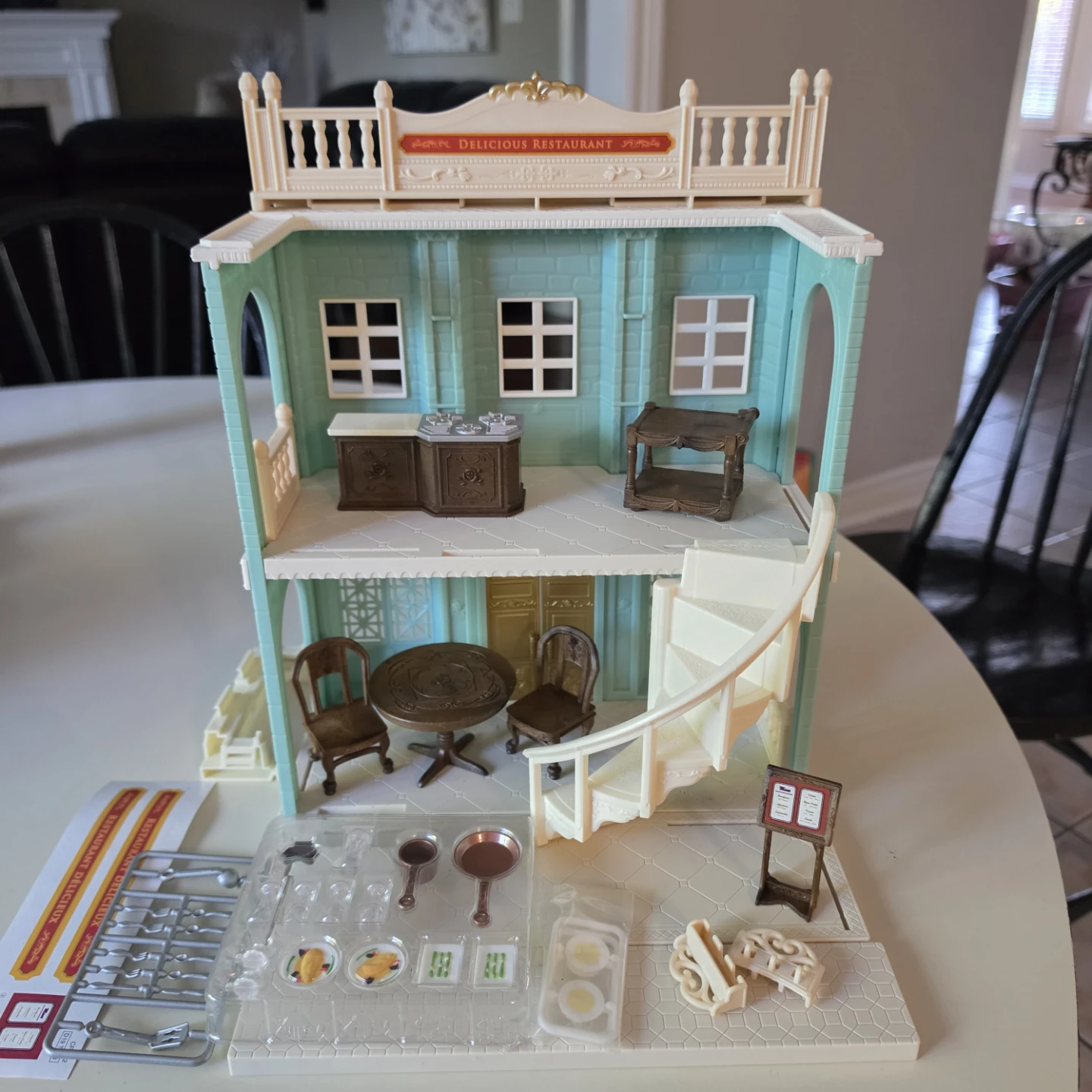Calico Critters Town Series Delicious Restaurant Playset – EEUC