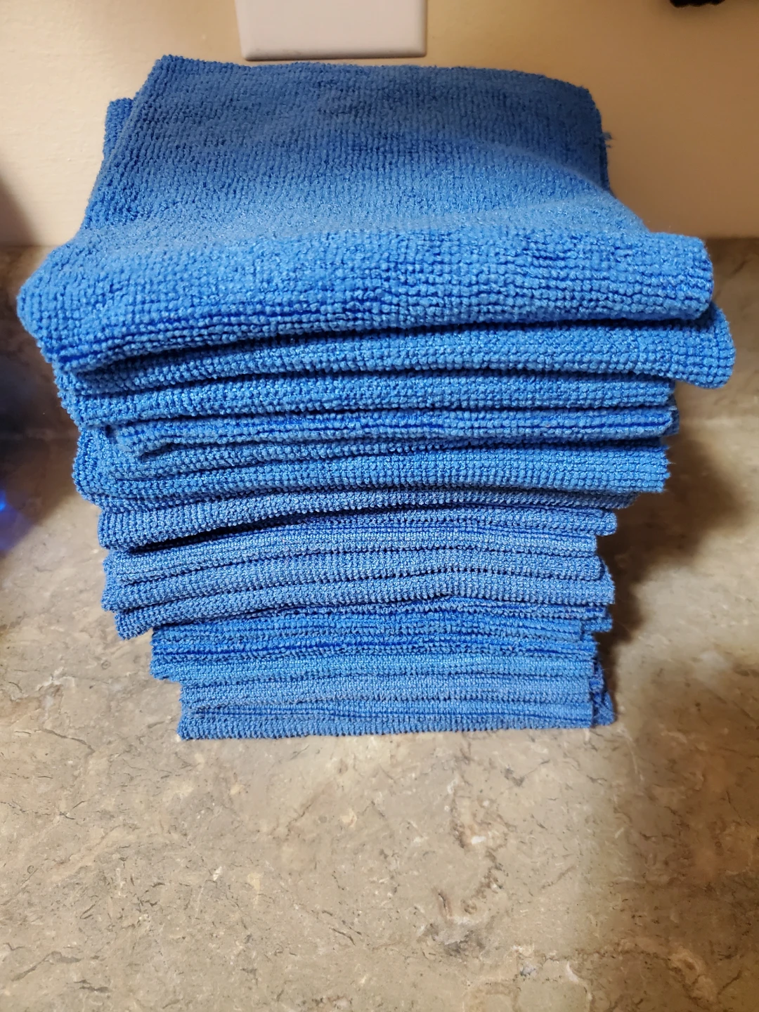 Blue Microfiber Cleaning Cloths (Set of 20) ⚽