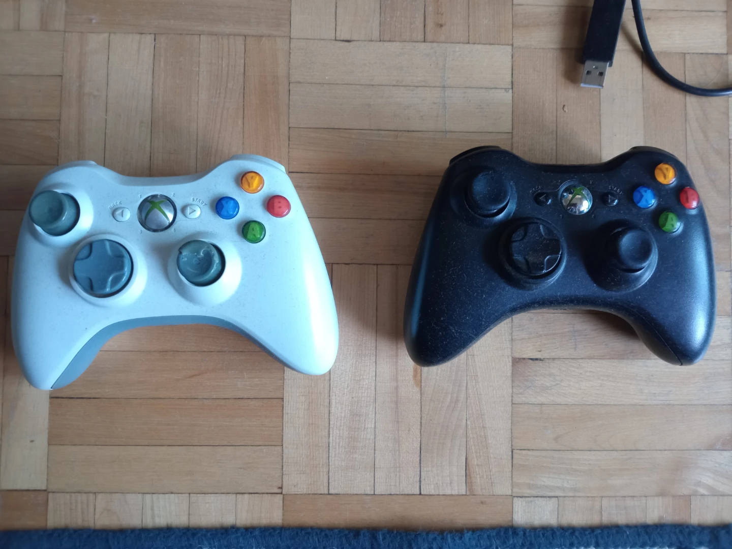 Xbox 360 Controllers (2)