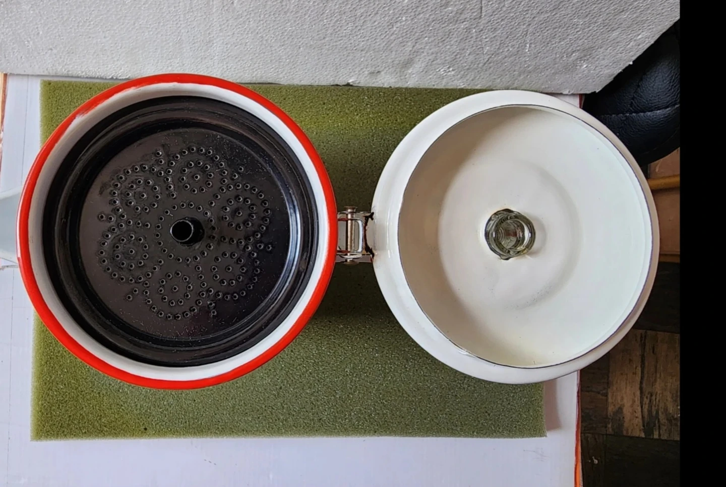 ENAMEL COFFEE POT - photo 3