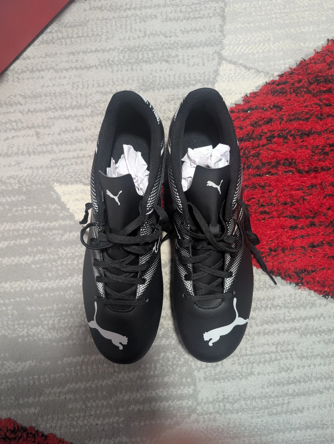 US Size 12 Men's Soccer Cleats - photo 3