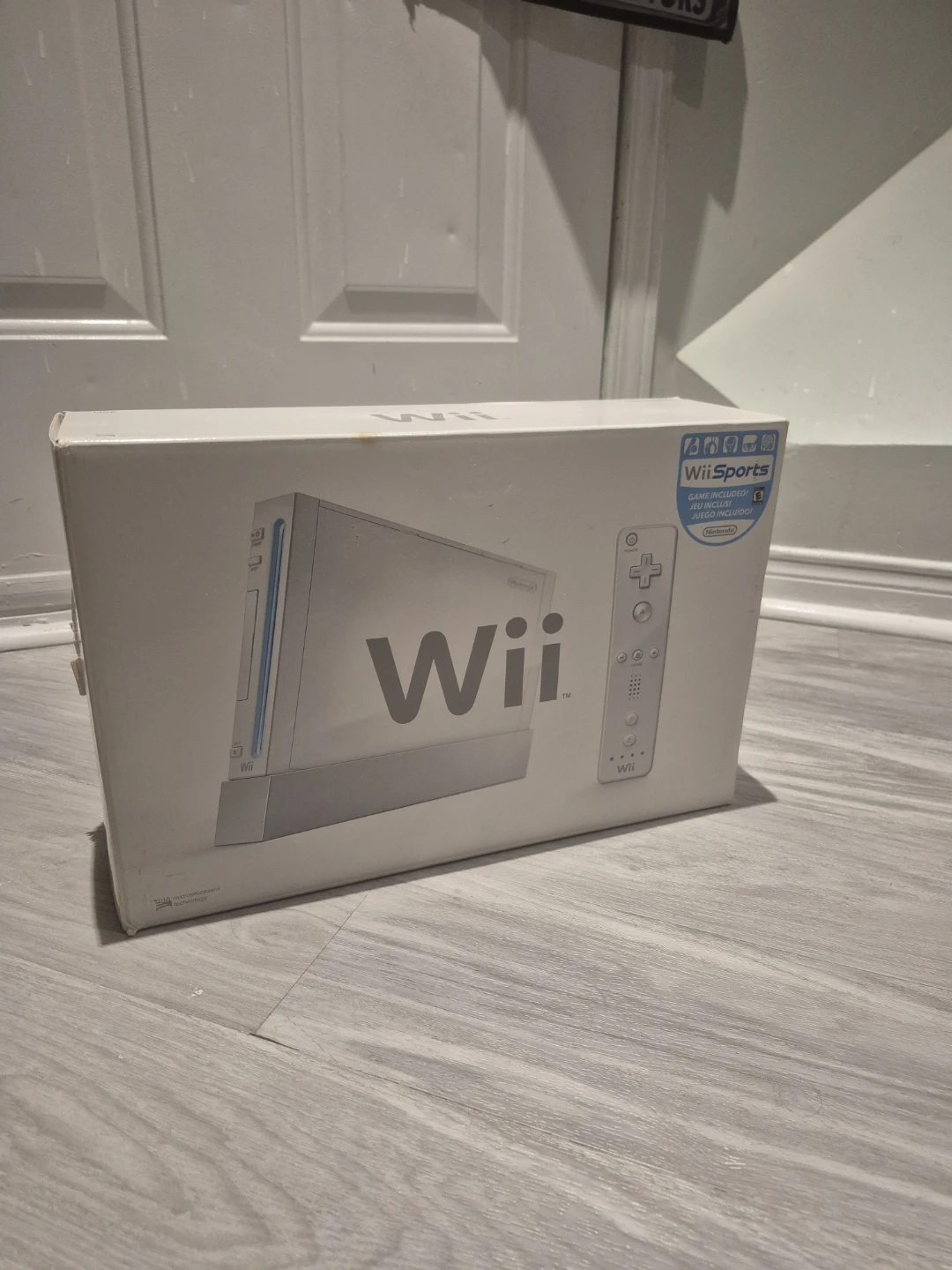 Nintendo Wii Console Bundle with Wii Sports & Wii Fit