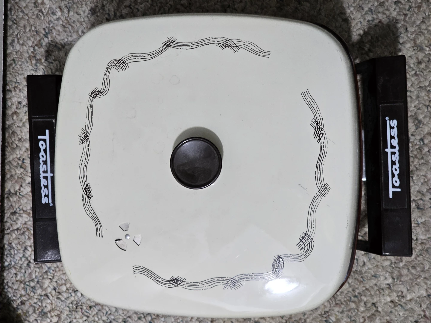 Toastess Electric Roaster Oven with Lid - photo 2