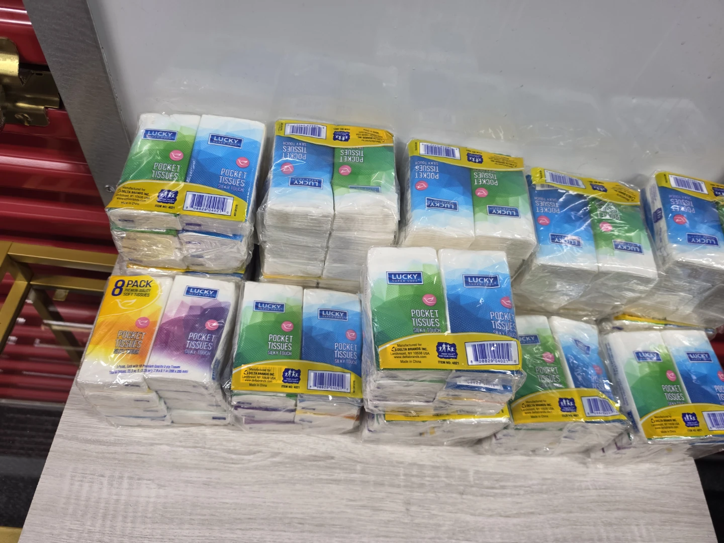 Lucky Pocket Tissues - 8 Pack - photo 2
