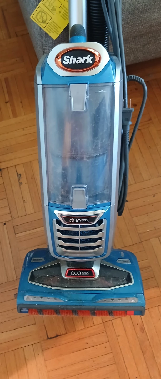 Shark DuoClean Vacuum Cleaner - photo 2
