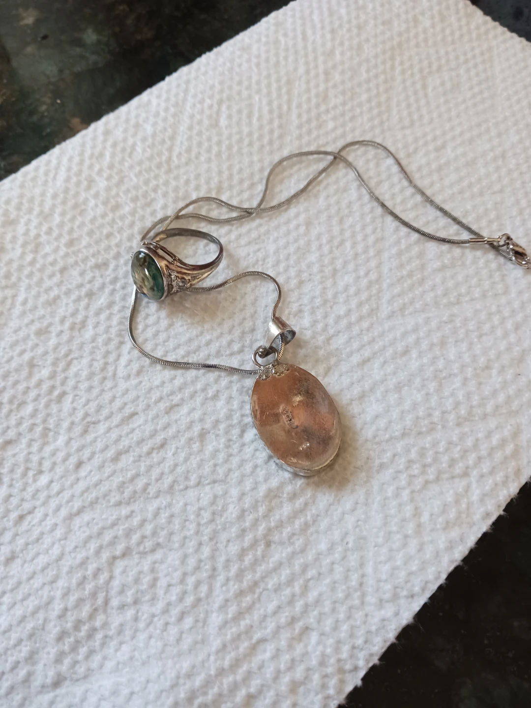 1987 Vintage Abalone Shell Pendant Necklace and Ring Set - photo 5