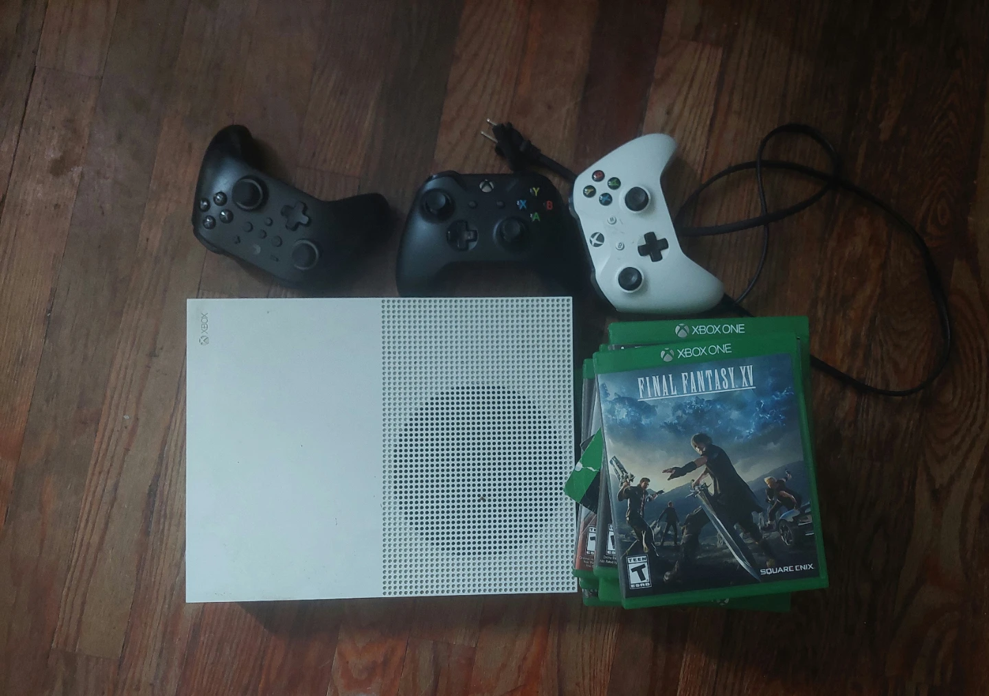 Xbox One Console with 3 Controllers and Games