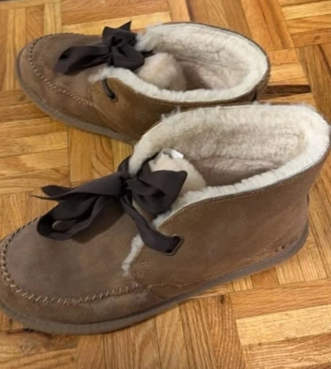 UGG Sheepskin Boots - Size 6/7 - photo 3