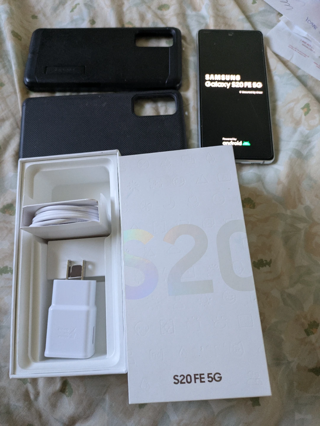 Samsung Galaxy S20 FE 5G Smartphone White
