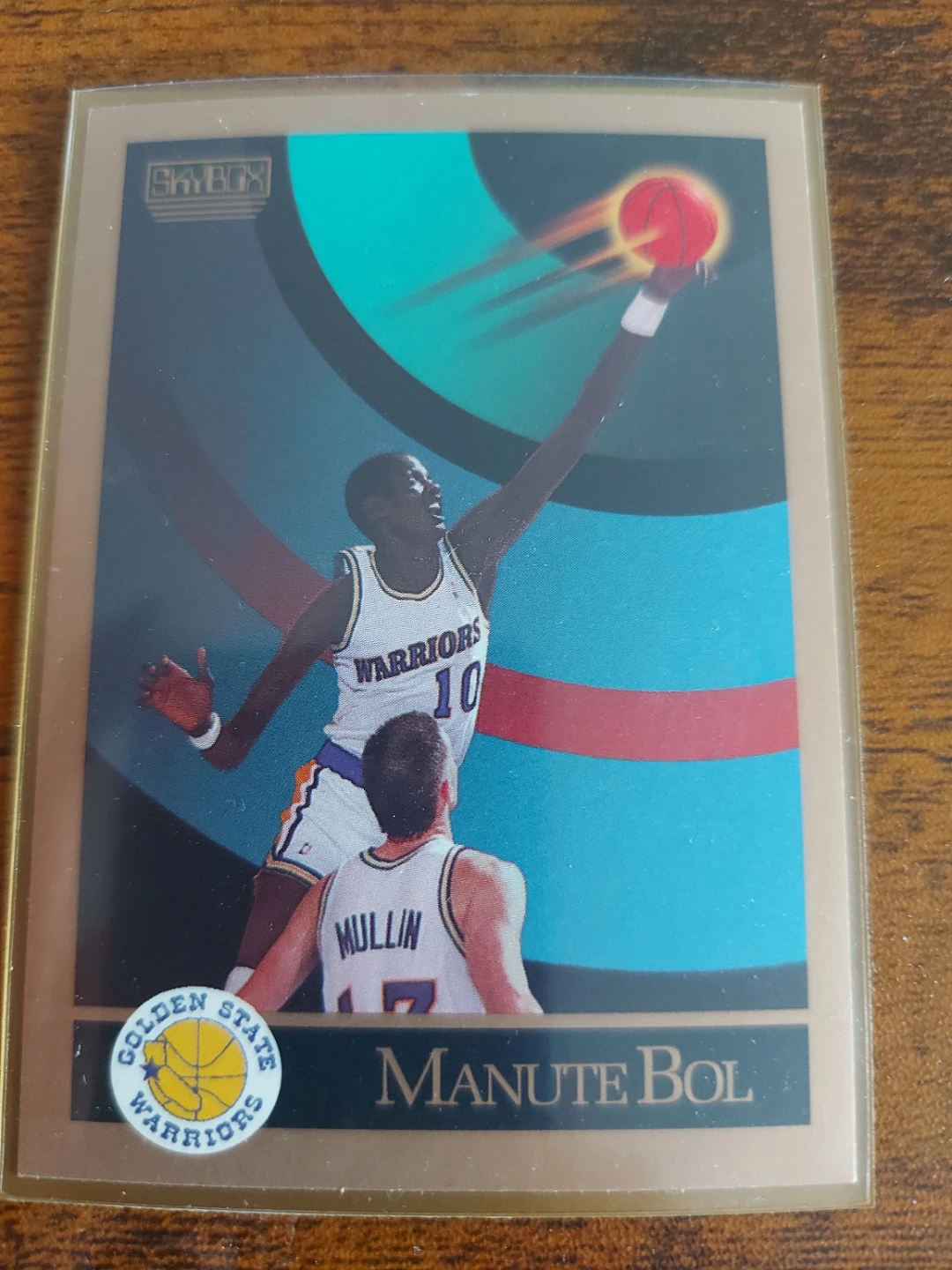 Manute Bol Basketball Card  [SKYBOX] - photo 2