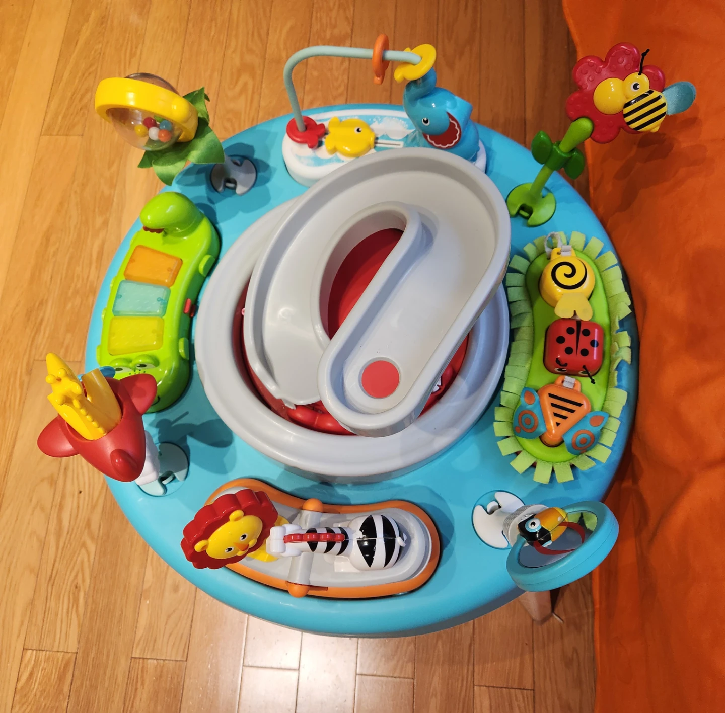 Fisher-Price Activity Table ⚽️ - photo 2