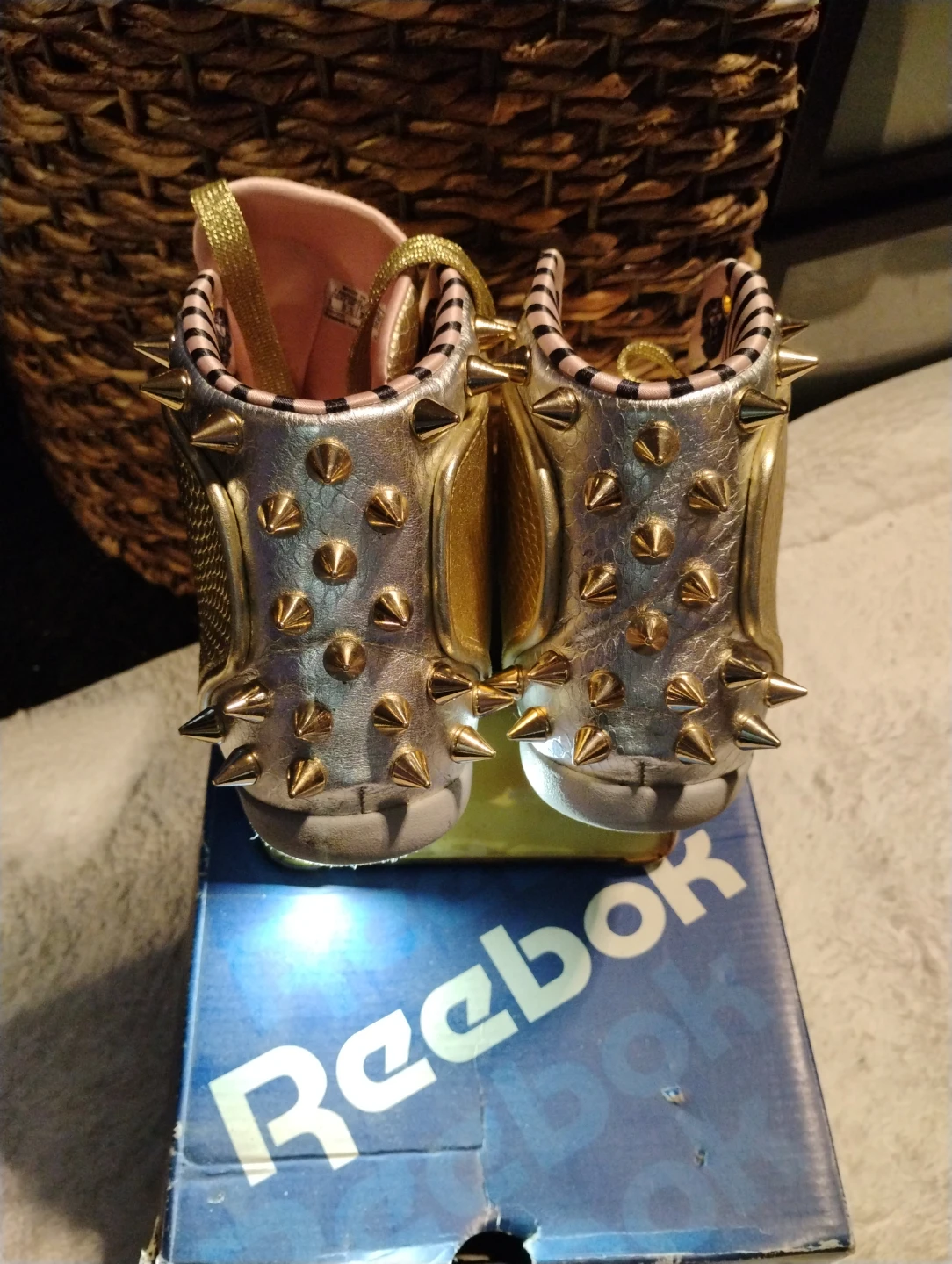 Reebok Betwixt Mid Gold Studded High Top Sneakers W'S8 - photo 5