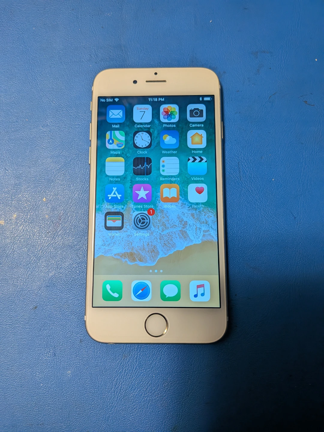 128GB iPhone 6 - iOS 11