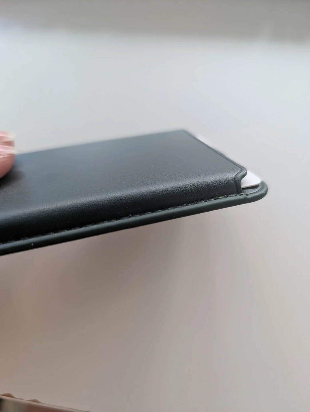 Wealthsimple Dark Green Leather Card Holder with Ring - photo 4