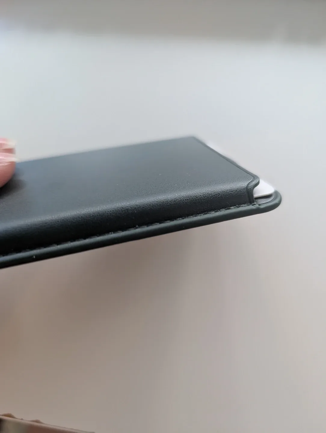 Wealthsimple Dark Green Leather Card Holder with Ring - photo 4