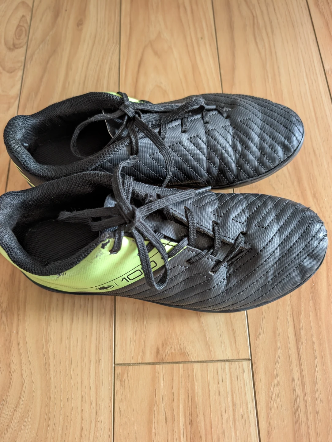 Boys size 3 Soccer turf shoes - photo 2