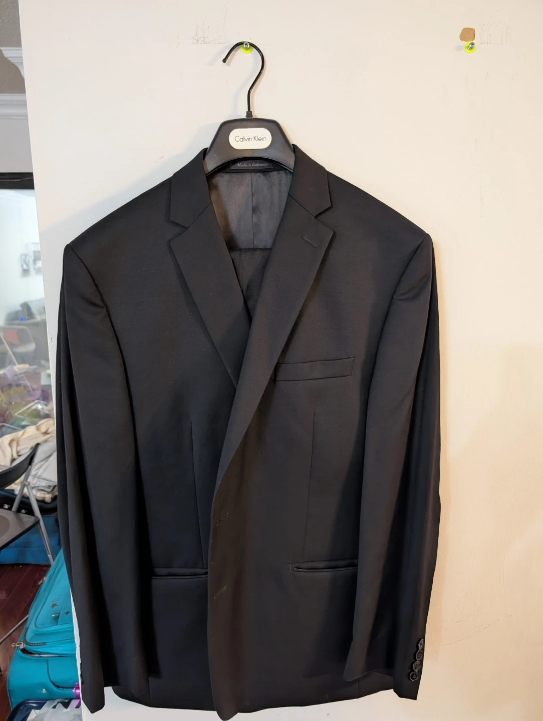 Calvin Klein 44R Black Wool Suit