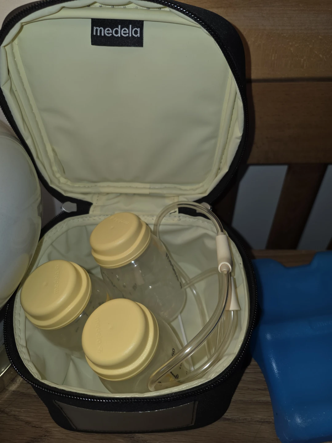 Medela Freestyle Flex Double Electric Breast Pump - photo 2