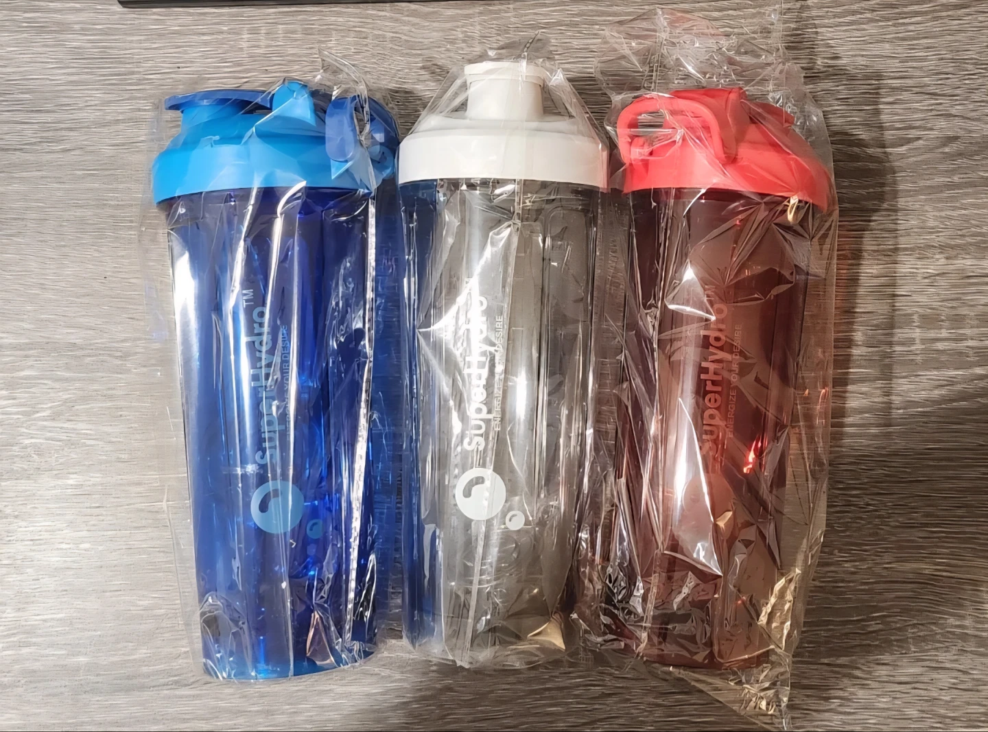 SuperHydro Shaker Bottles - 3 Pack ⚽
