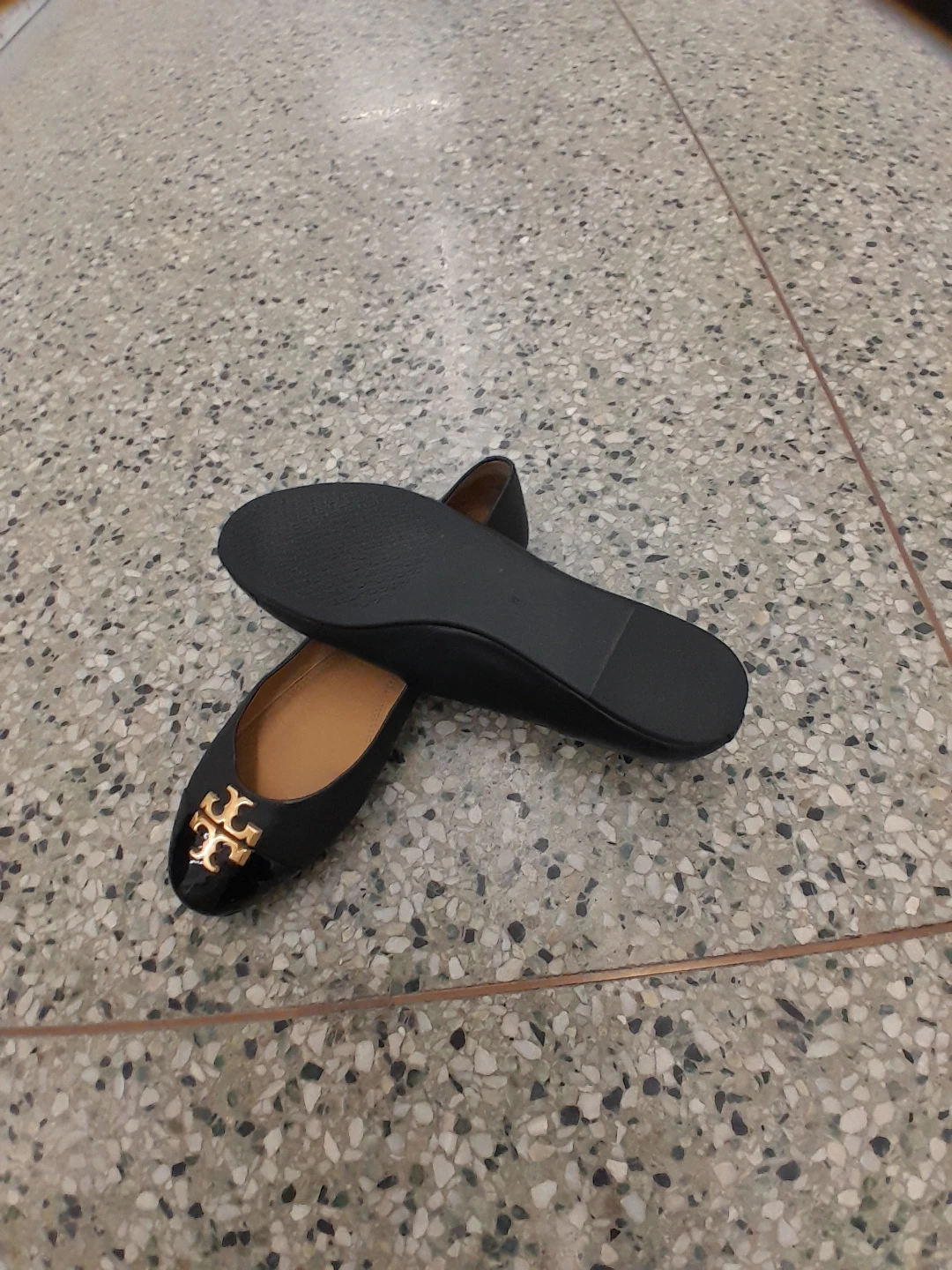 Tory Burch Black Ballet Flats with Gold Logo Women's Size 12 - photo 5