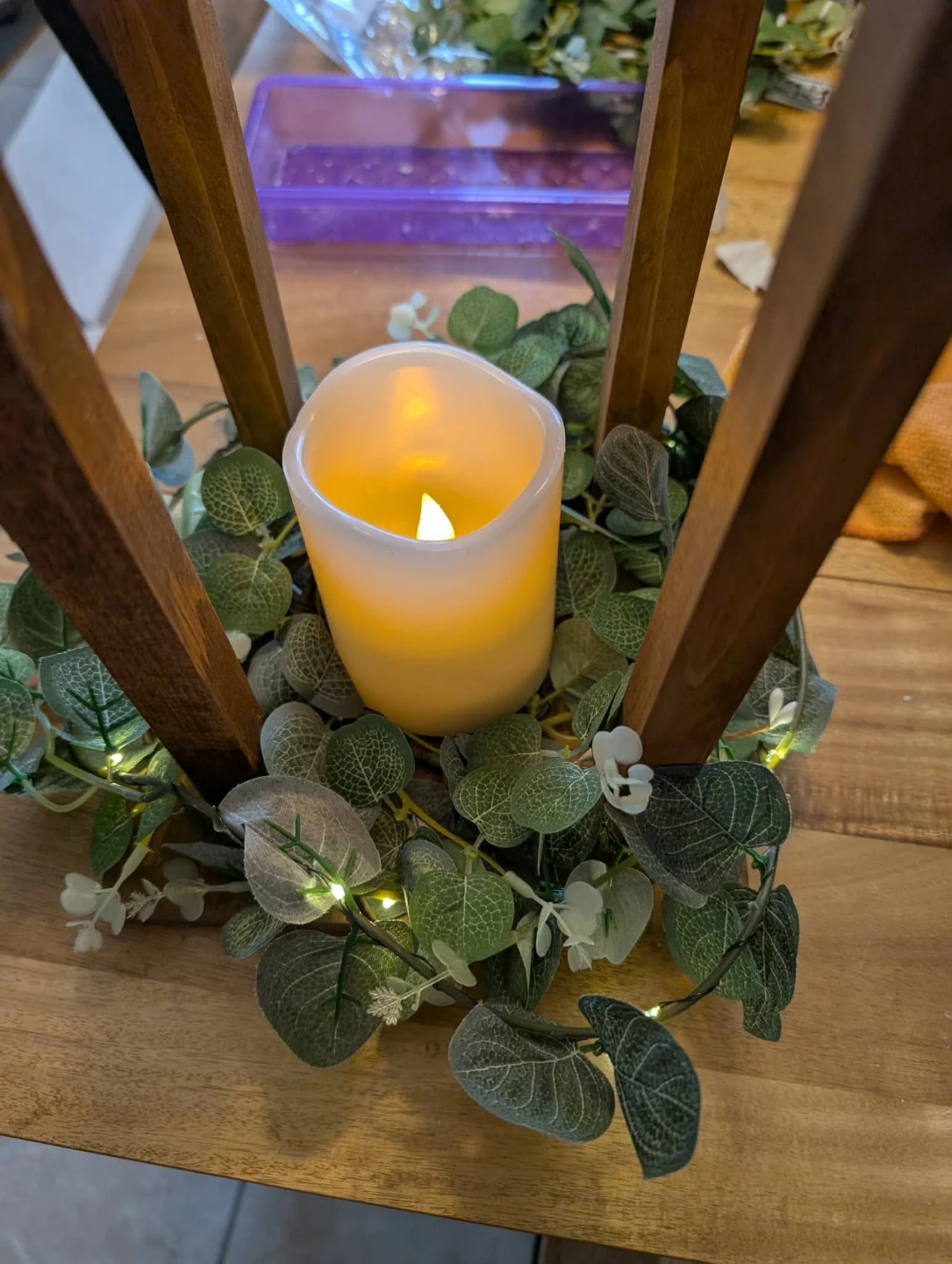 Lantern centrepieces with LED Candle and Greenery - photo 3