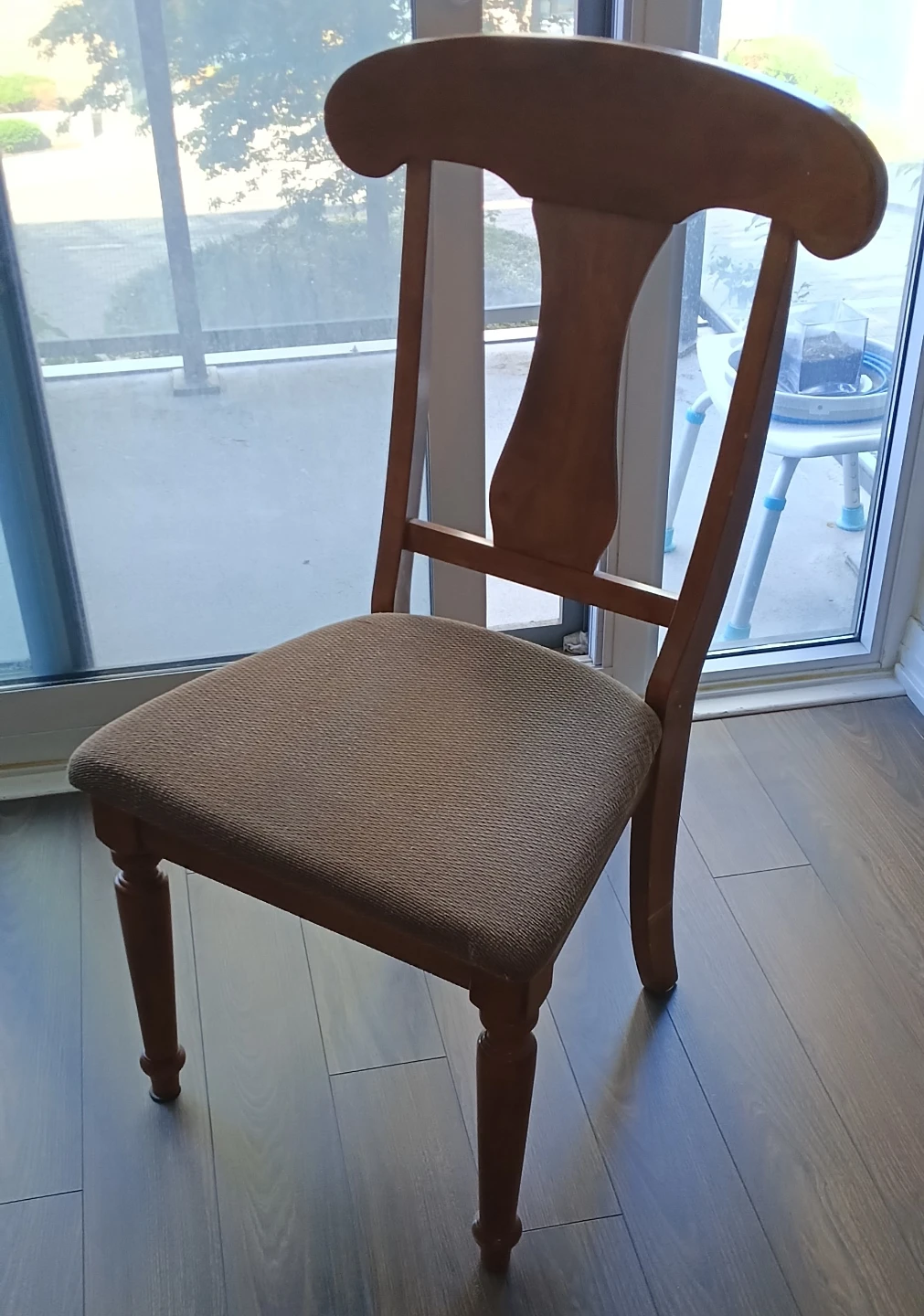Good condition dining chairs