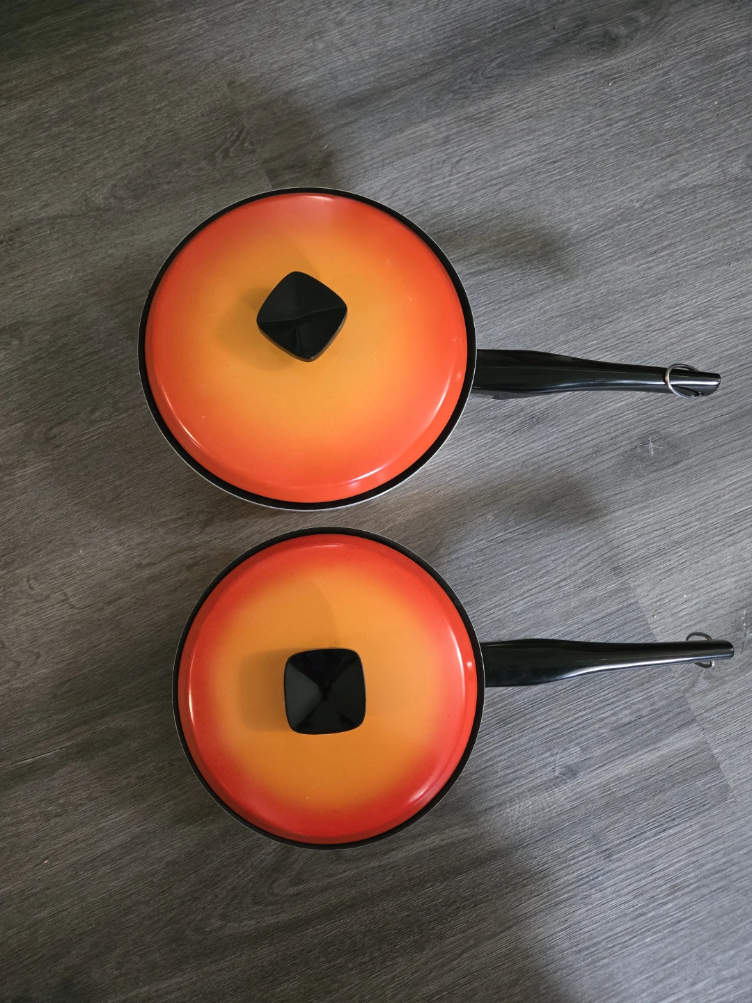Two (2) Retro Aluminum Pots with Lids