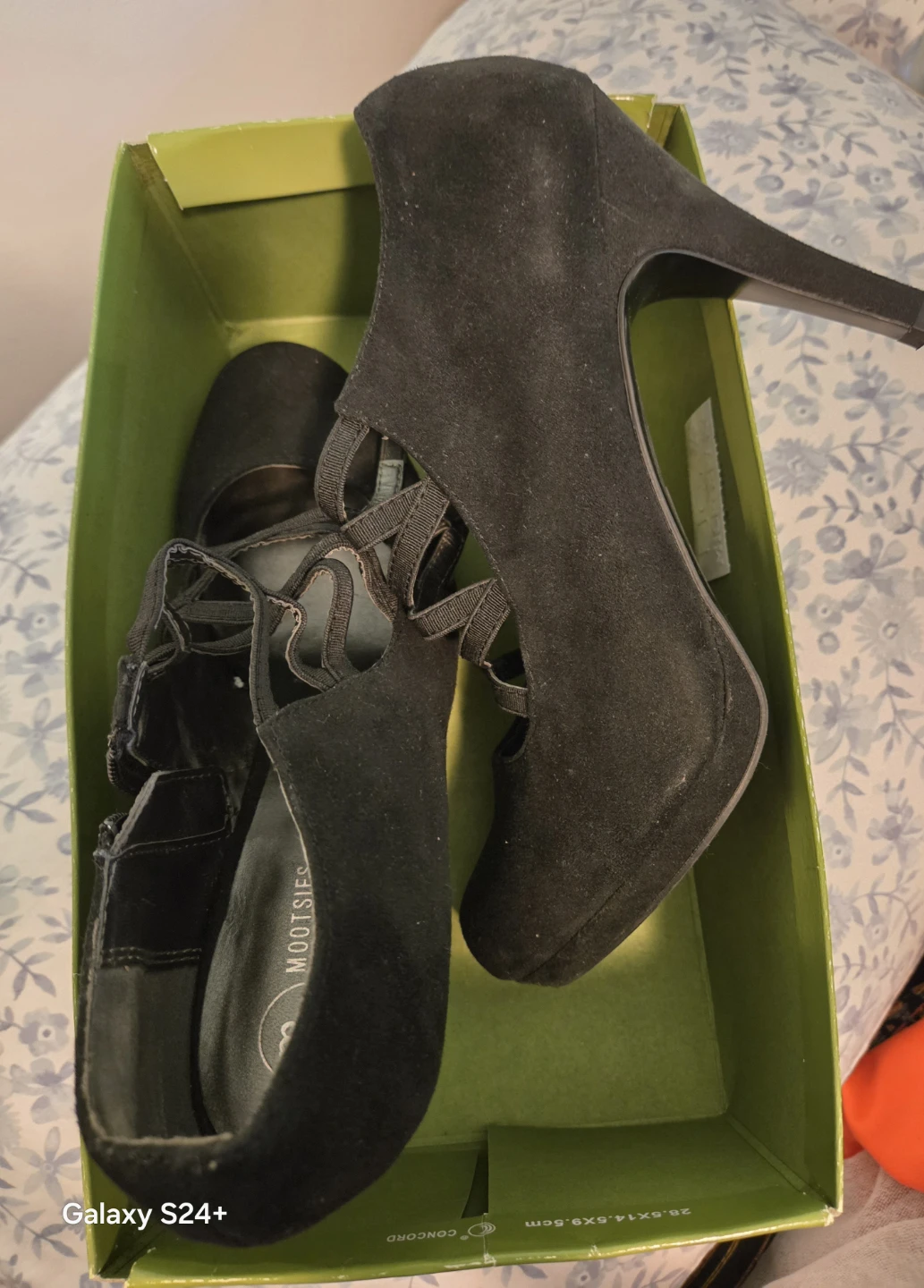 Mootsies Tootsies Black Suede Heels