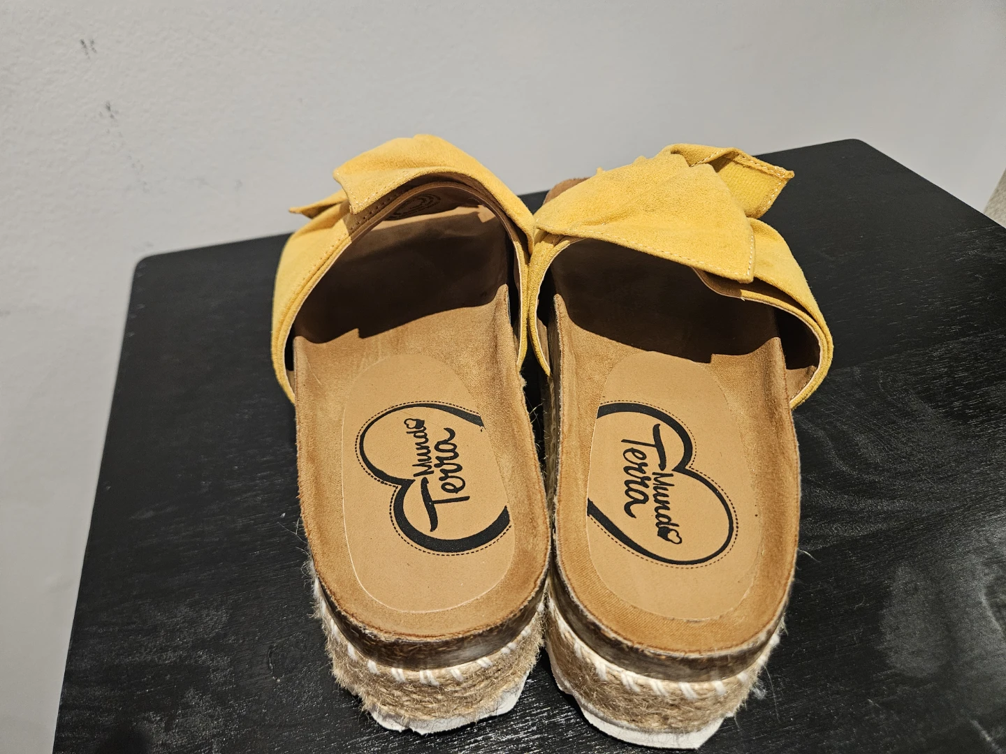 Mundo Terra Yellow Suede Bow Platform Slide Sandals - photo 3