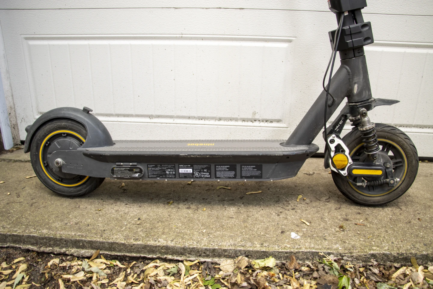 Segway Ninebot G30P eScooter w/ front suspension - photo 3