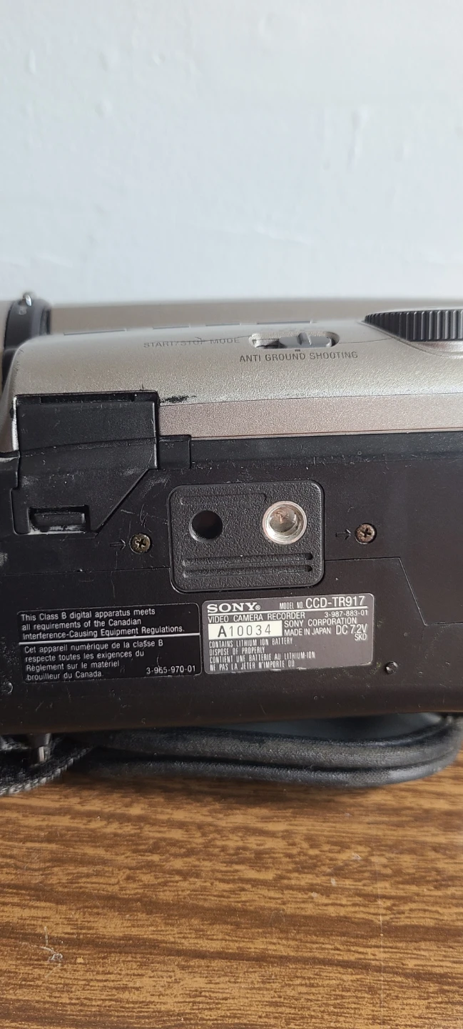 Sony Handycam CCD-TR917 72x Digital 18x Optical Camcorder Silver - photo 4