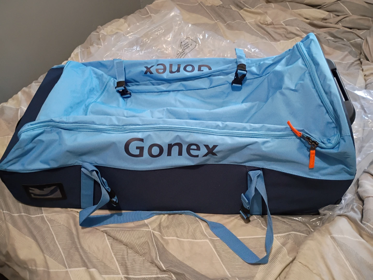 Gonex Blue Duffel Bag with Wheels
