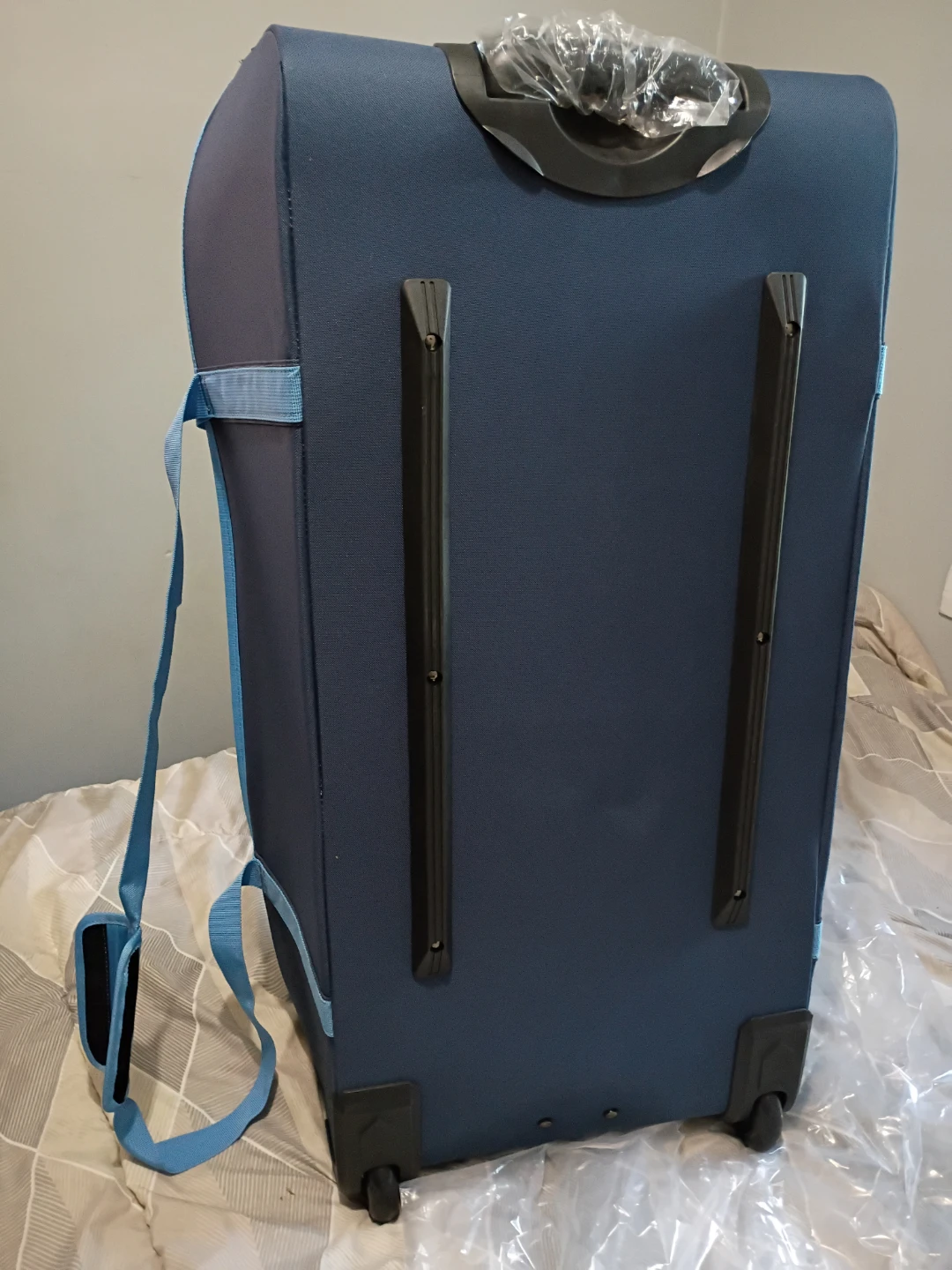Gonex Blue Duffel Bag with Wheels - photo 2