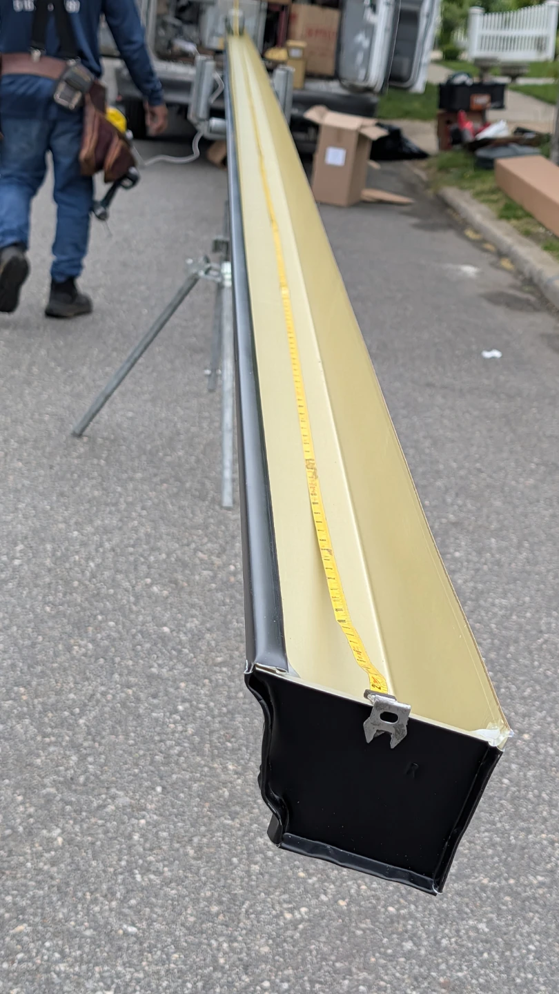 Seamless Gutter Section