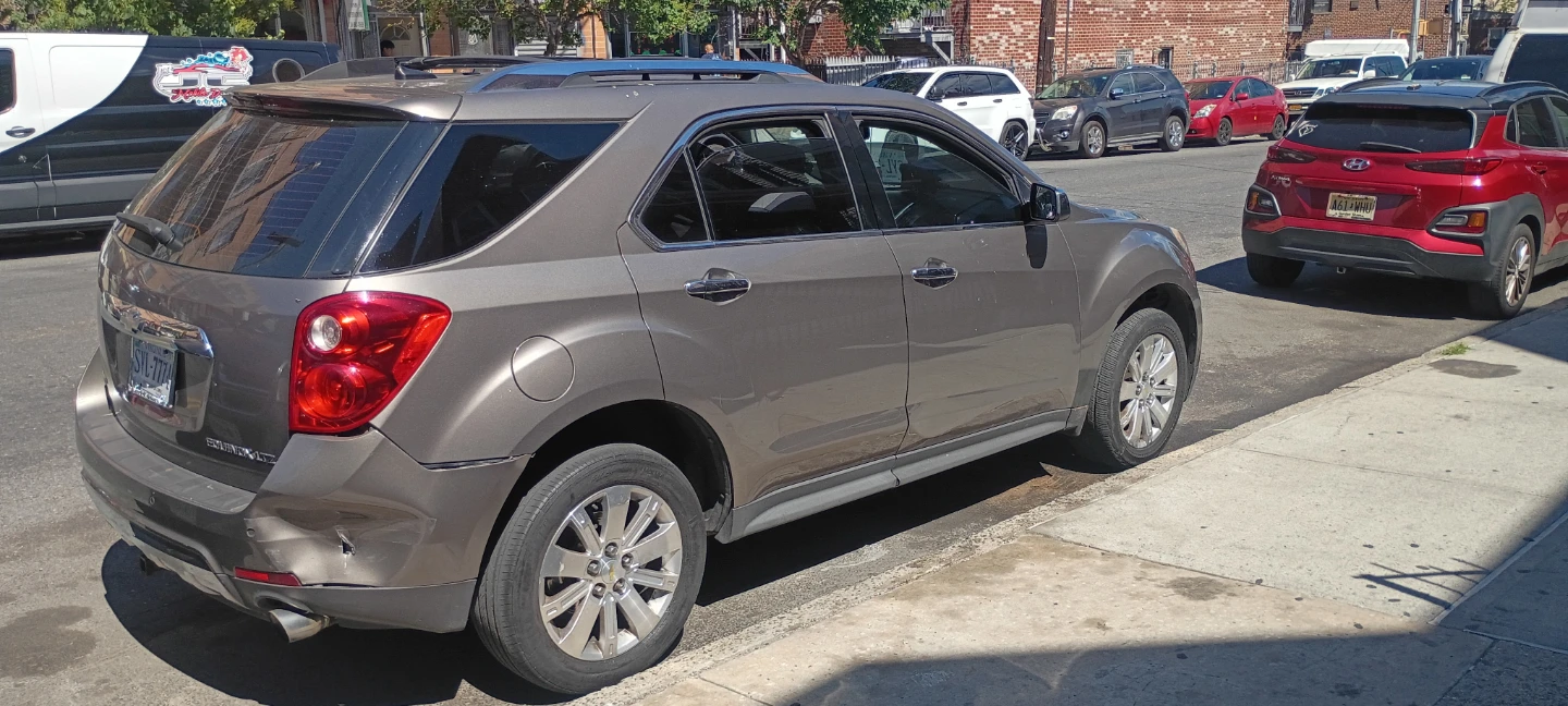 Chevrolet Equinox LT SUV - photo 2