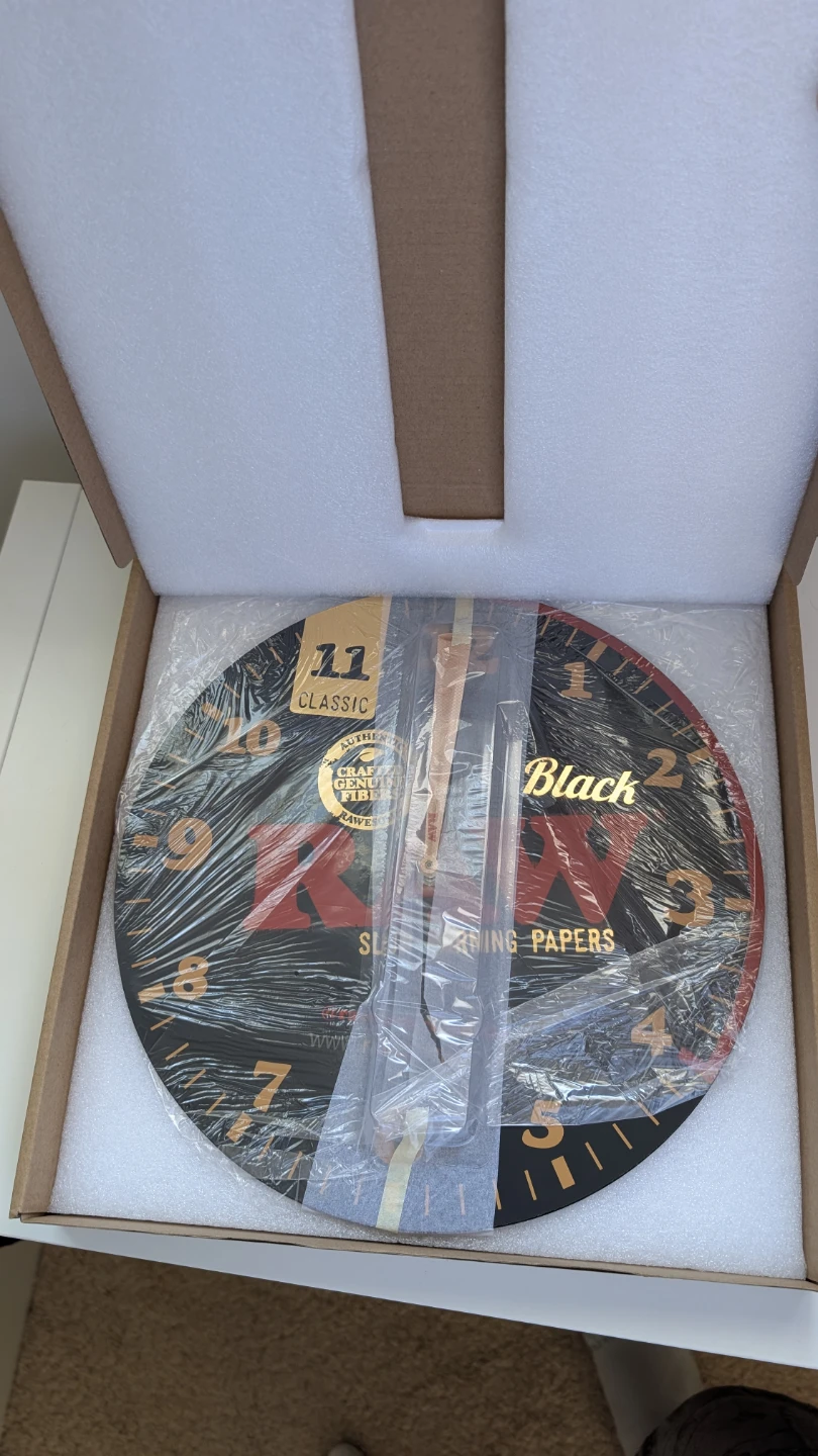 RAW BLACK WALL CLOCK COLLECTABLE BNIB - photo 3