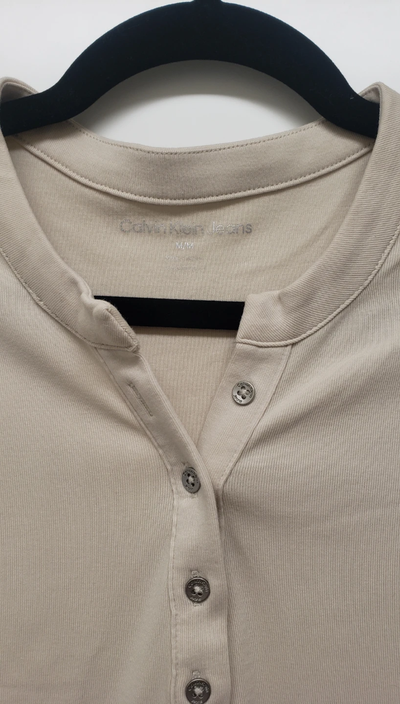 Brand new Women's Calvin Klein Jeans Henley Shirt - M - photo 2