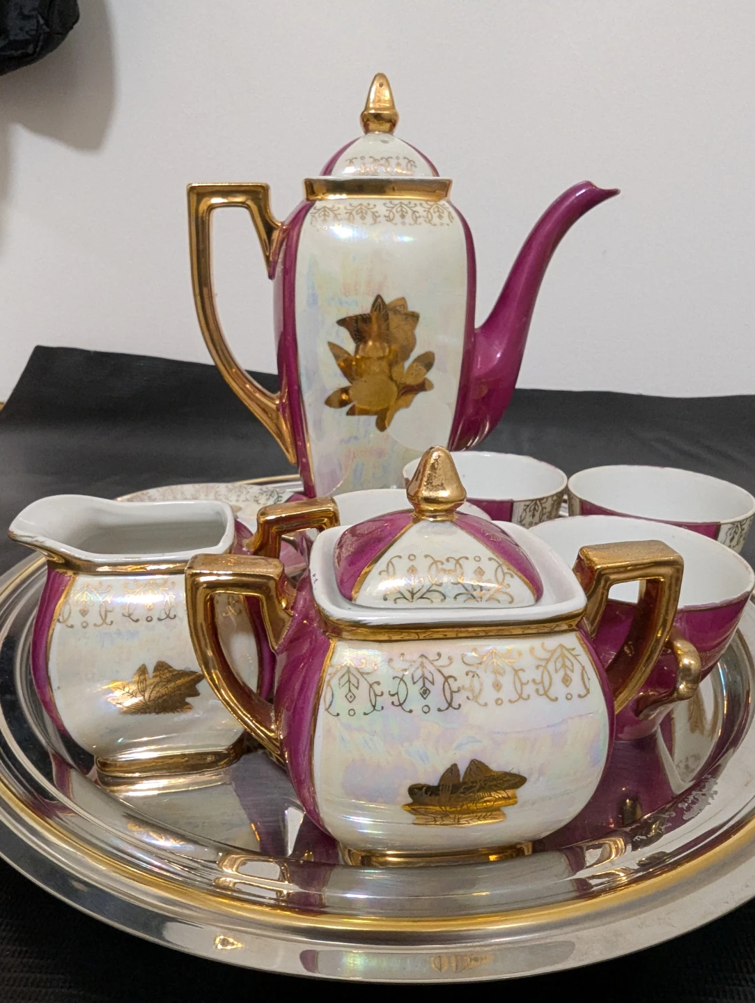 Vintage Tea Set - Teapot, Sugar Bowl, Creamer & 4 Cups/Saucers