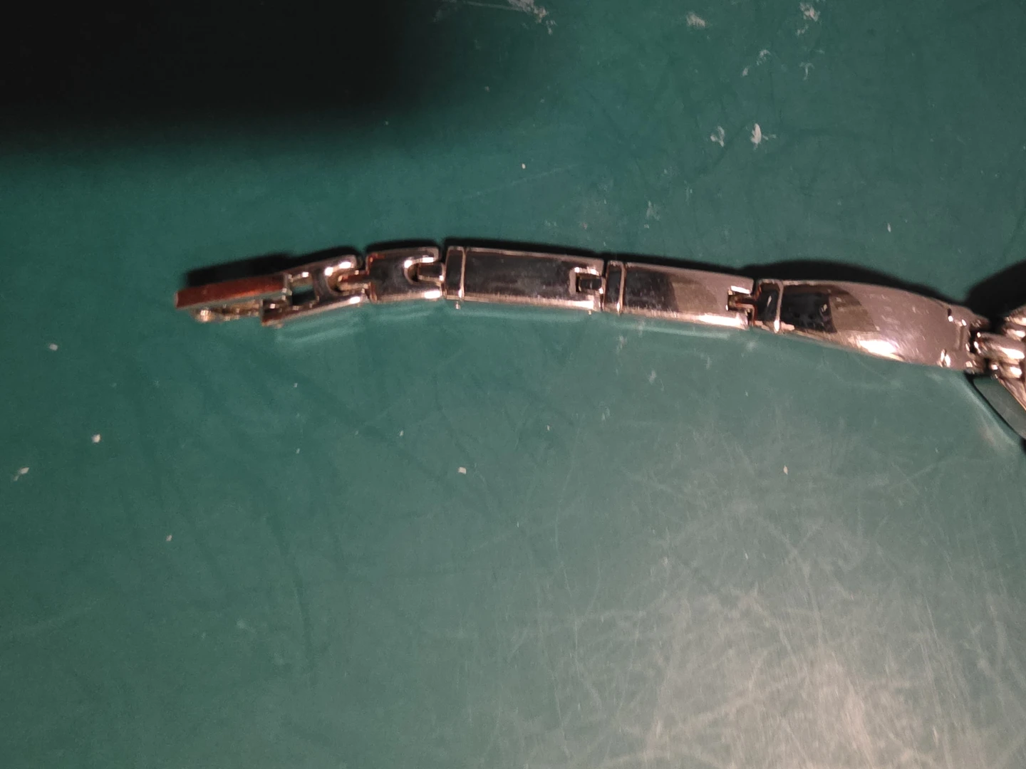 Gucci Women's Quartz Watch Silver Dial Stainless Steel - photo 4
