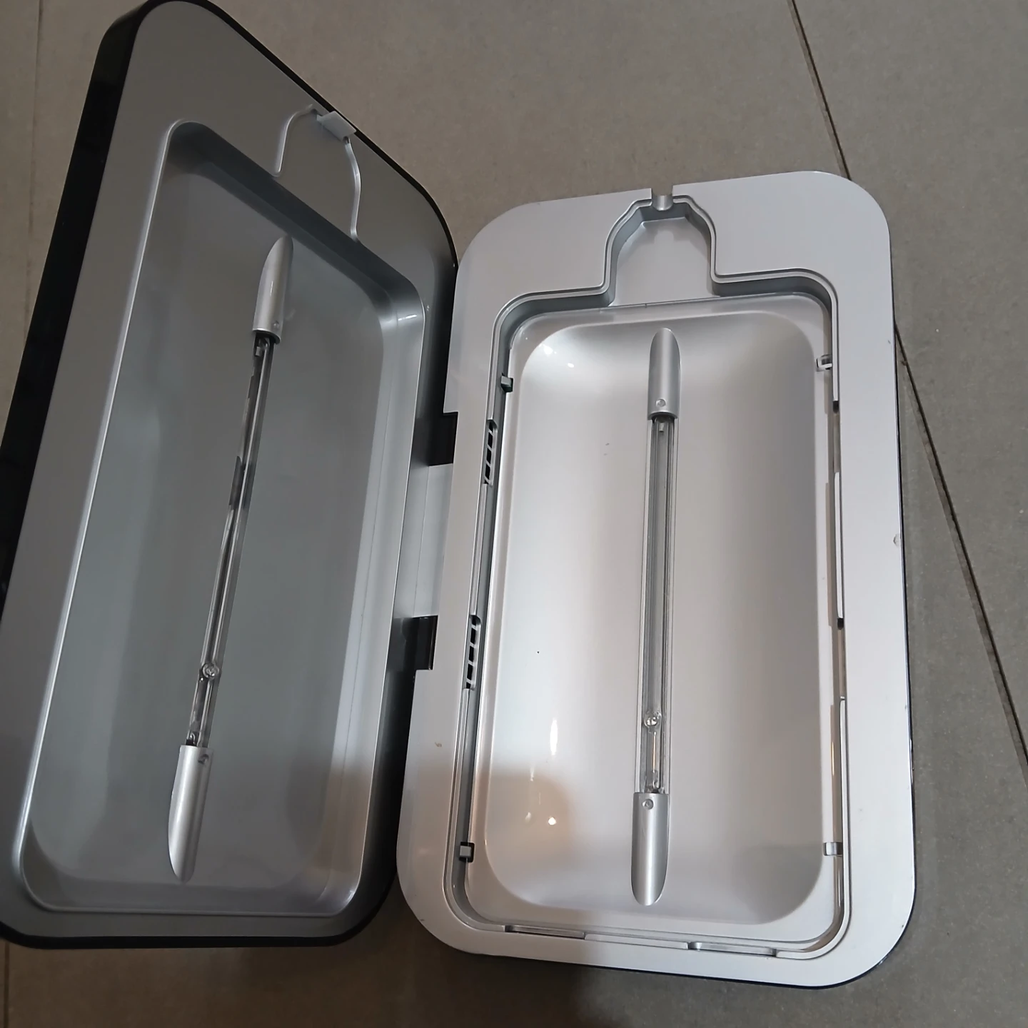 ⚽ PhoneSoap UV Sanitizer & Charger - photo 5