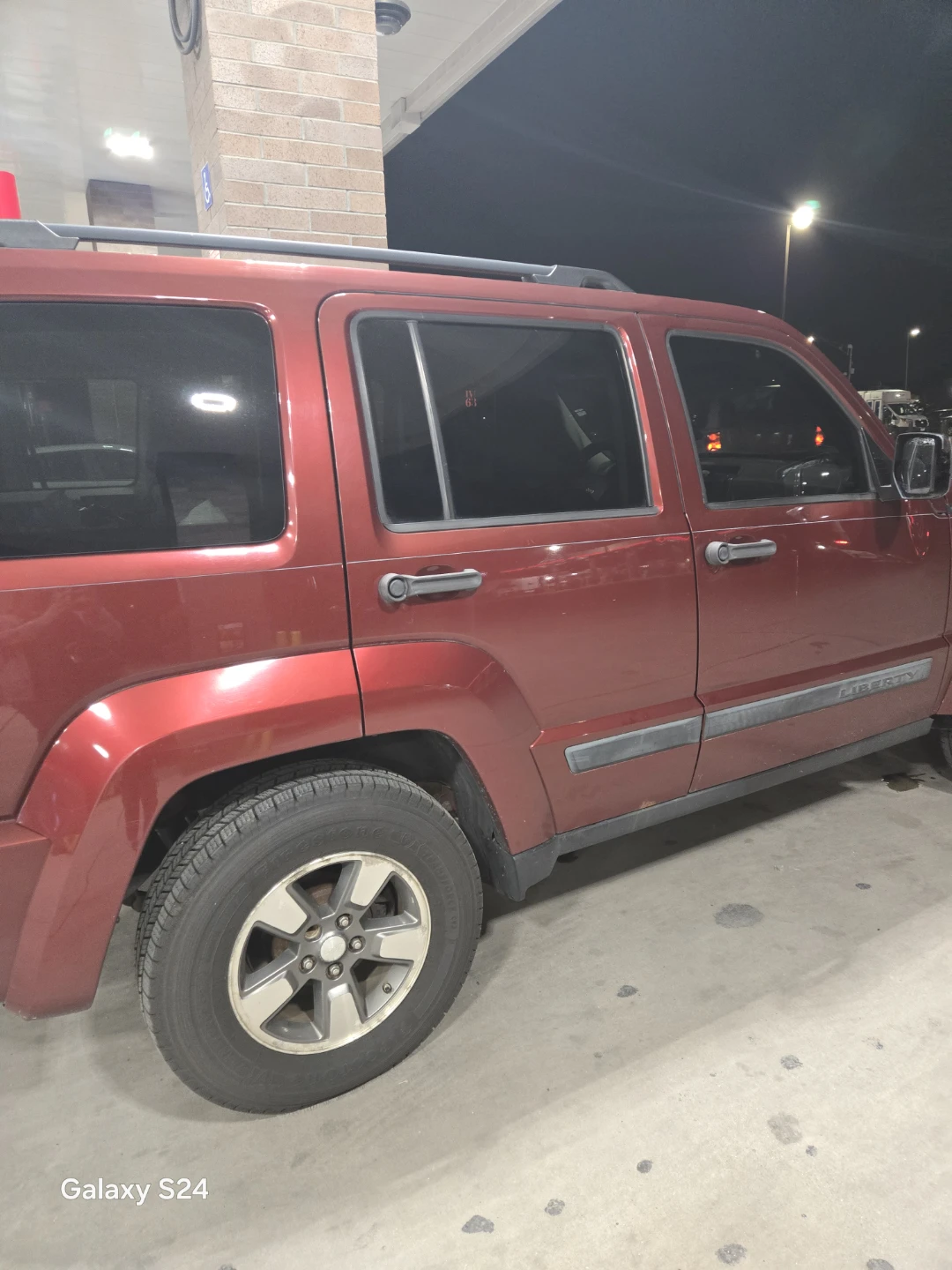 Jeep liberty 08 Red - photo 3