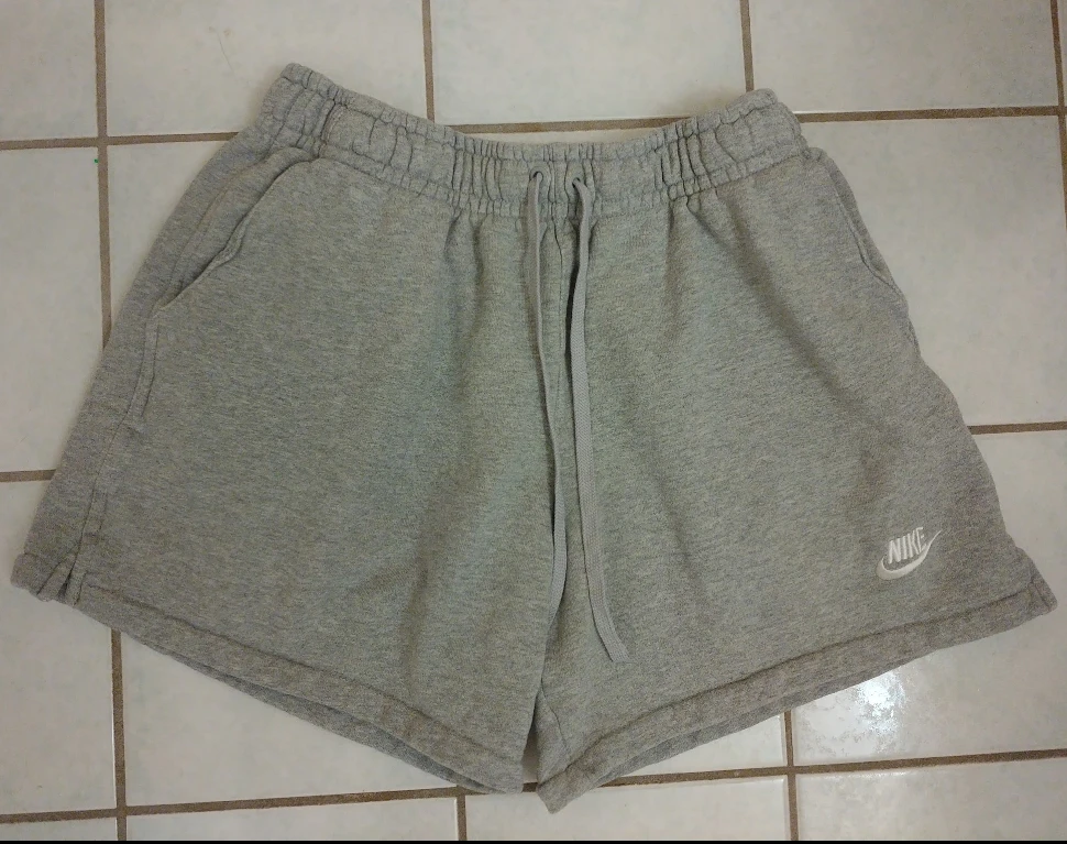 Nike Women's Shorts (M) - photo 2