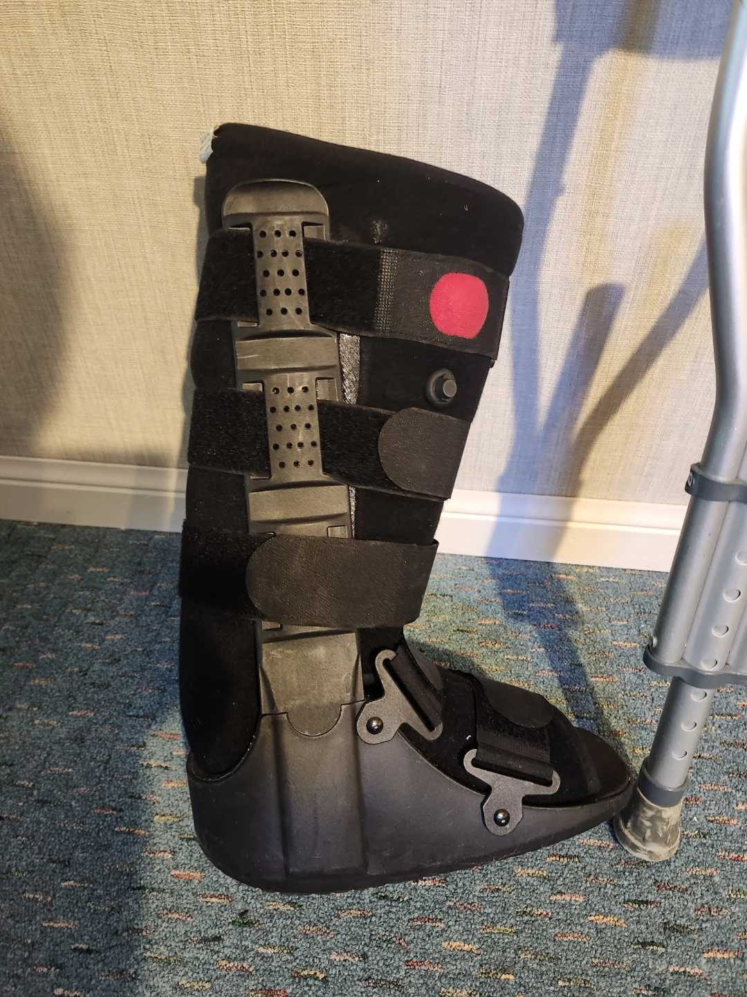 Tall Walking Boot and crutches (adjustable)