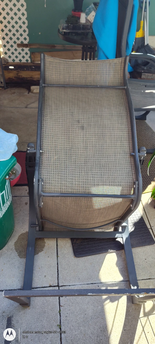 ⚽FREE Patio Set: Rocking Chair & BBQ Grill (As-Is)