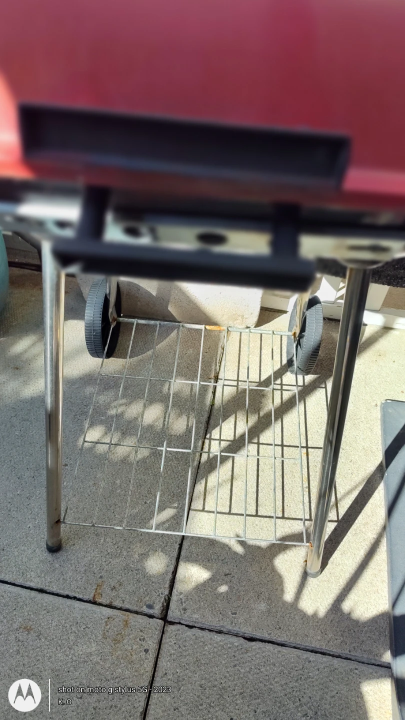 ⚽FREE Patio Set: Rocking Chair & BBQ Grill (As-Is) - photo 5