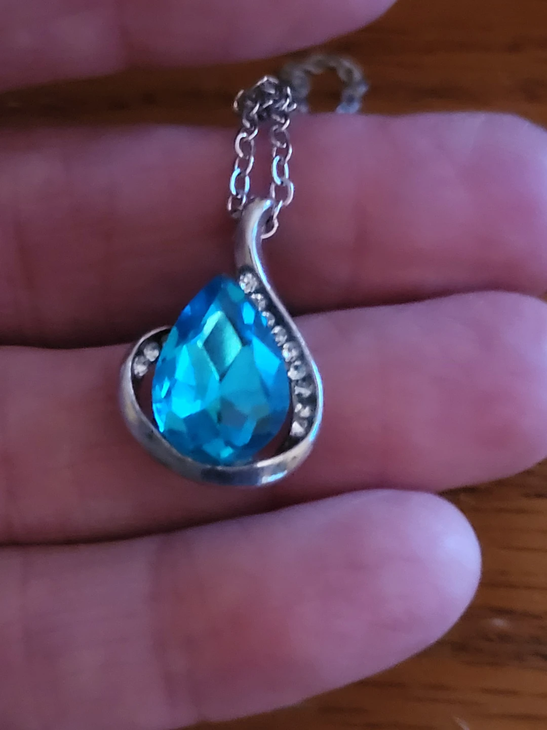 Teardrop Pendant Necklace and Earrings Set - photo 4