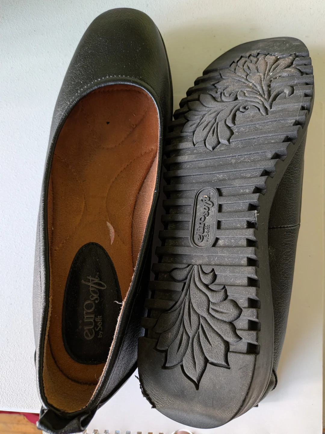 Eurosoft by Soft Black Wedge Flats Size 10 - photo 2