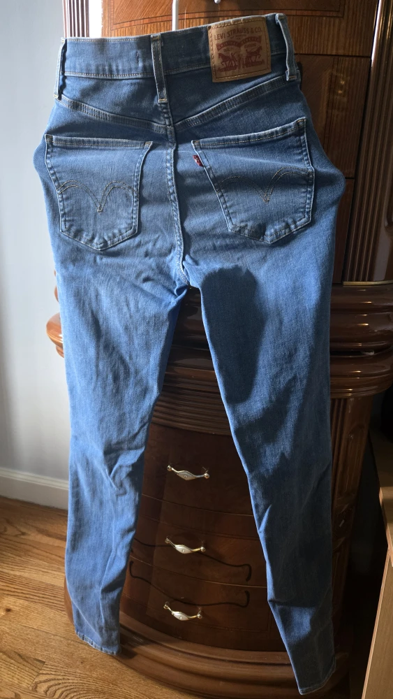 Levi's Women's Jeans Size 25 - photo 2
